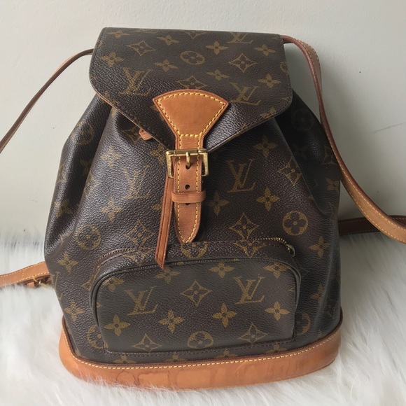 Louis Vuitton Handbags - Authentic LOUIS VUITTON Montsouris MM Monogram